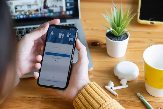 2024’s Unveiled Goldmine: Maximizing Organic Facebook Marketing for Digital Dominance